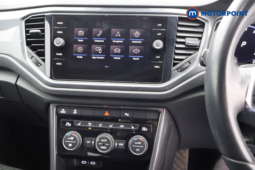 Volkswagen T-Roc R-Line Automatic Petrol SUV - Stock Number (1598559) - 19th supplementary image
