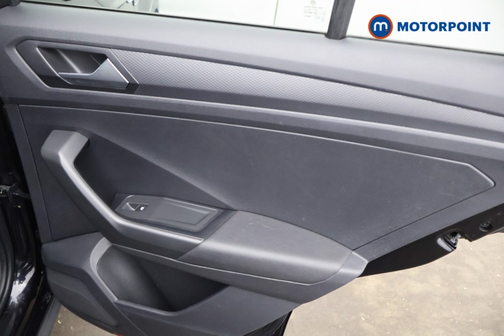 Volkswagen T-Roc R-Line Automatic Petrol SUV - Stock Number (1598559) - 29th supplementary image