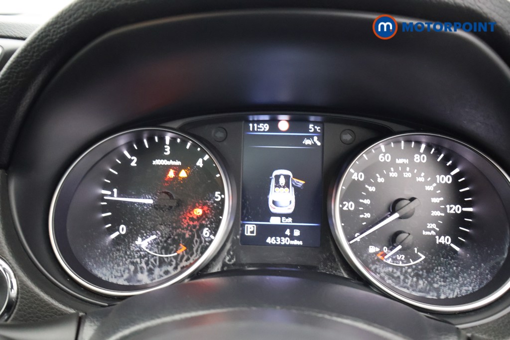 Nissan Qashqai N-Connecta Automatic Diesel SUV - Stock Number (1599554) - 4th supplementary image