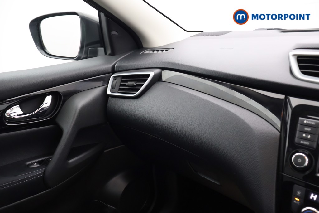 Nissan Qashqai N-Connecta Automatic Diesel SUV - Stock Number (1599554) - 11th supplementary image