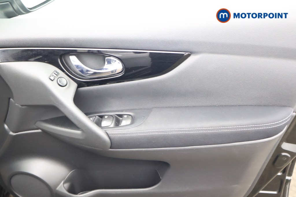 Nissan Qashqai N-Connecta Automatic Diesel SUV - Stock Number (1599554) - 13th supplementary image