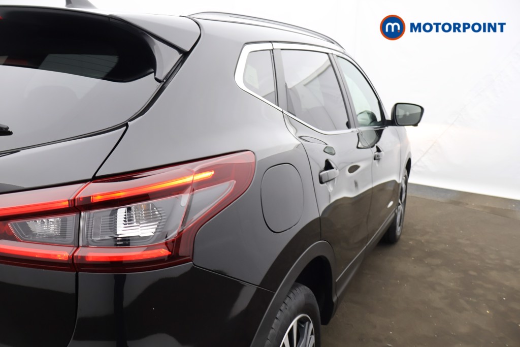 Nissan Qashqai N-Connecta Automatic Diesel SUV - Stock Number (1599554) - 24th supplementary image