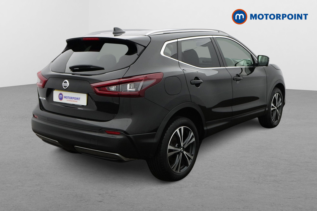 Nissan Qashqai N-Connecta Automatic Diesel SUV - Stock Number (1599554) - Drivers side rear corner