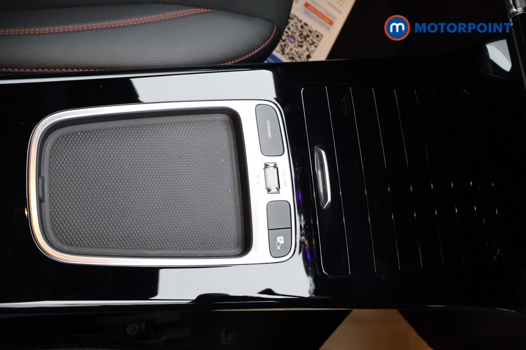 Mercedes-Benz A Class Amg Line Automatic Petrol Hatchback - Stock Number (1599573) - 9th supplementary image