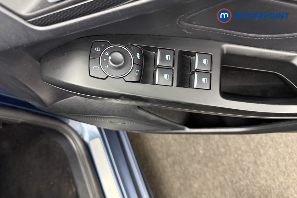 Ford Focus St-Line X Manual Petrol Estate - Stock Number (1600414) - 18th supplementary image