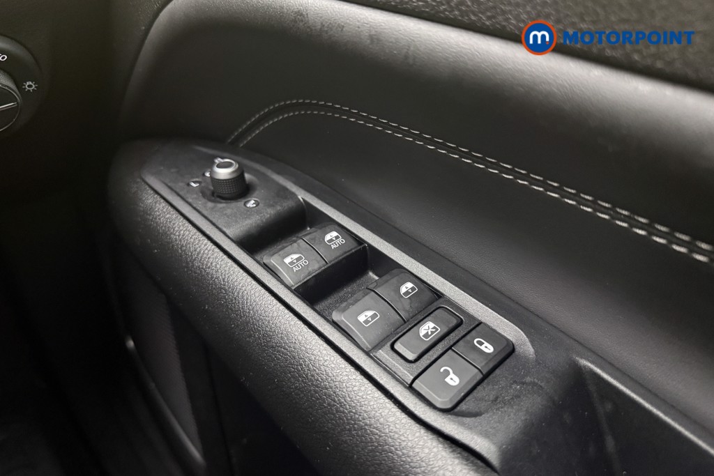 Jeep Compass Night Eagle Automatic Petrol SUV - Stock Number (1600718) - 17th supplementary image