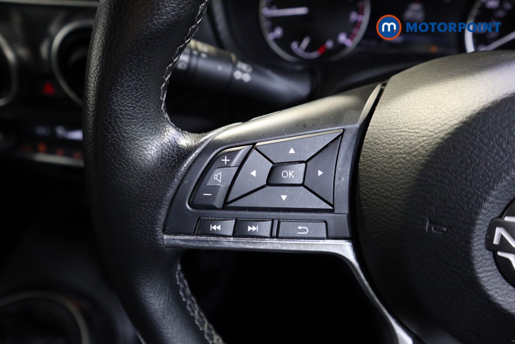 Nissan Juke N-Connecta Manual Petrol SUV - Stock Number (1600904) - 3rd supplementary image