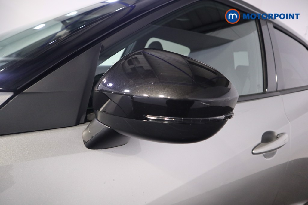 Nissan Juke N-Connecta Manual Petrol SUV - Stock Number (1600904) - 27th supplementary image