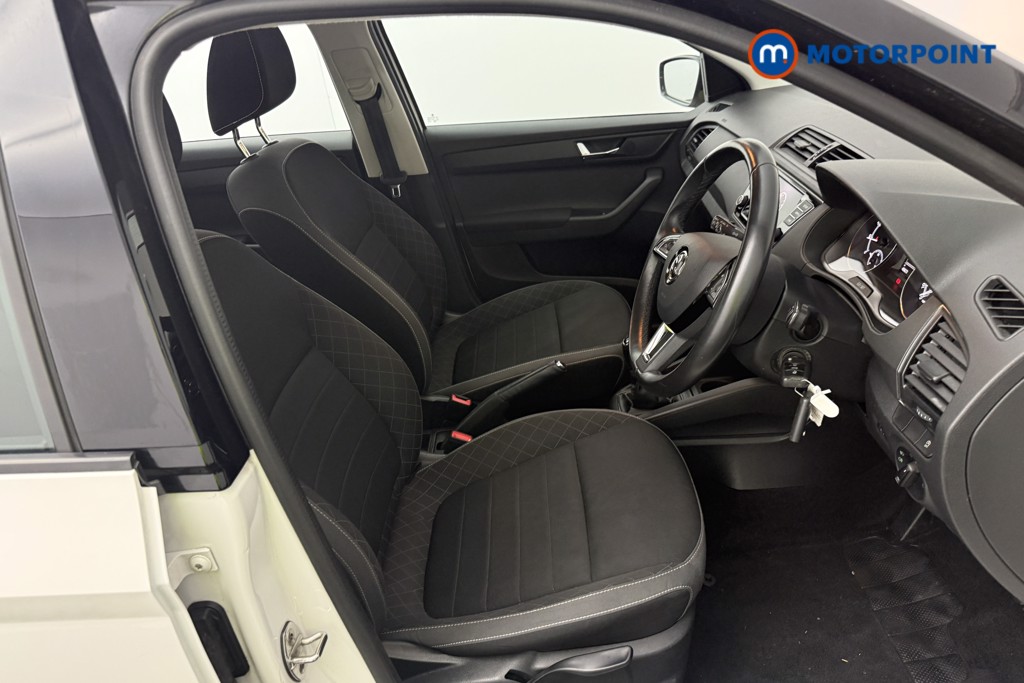 Skoda Fabia Colour Edition Manual Petrol Hatchback - Stock Number (1600910) - 16th supplementary image