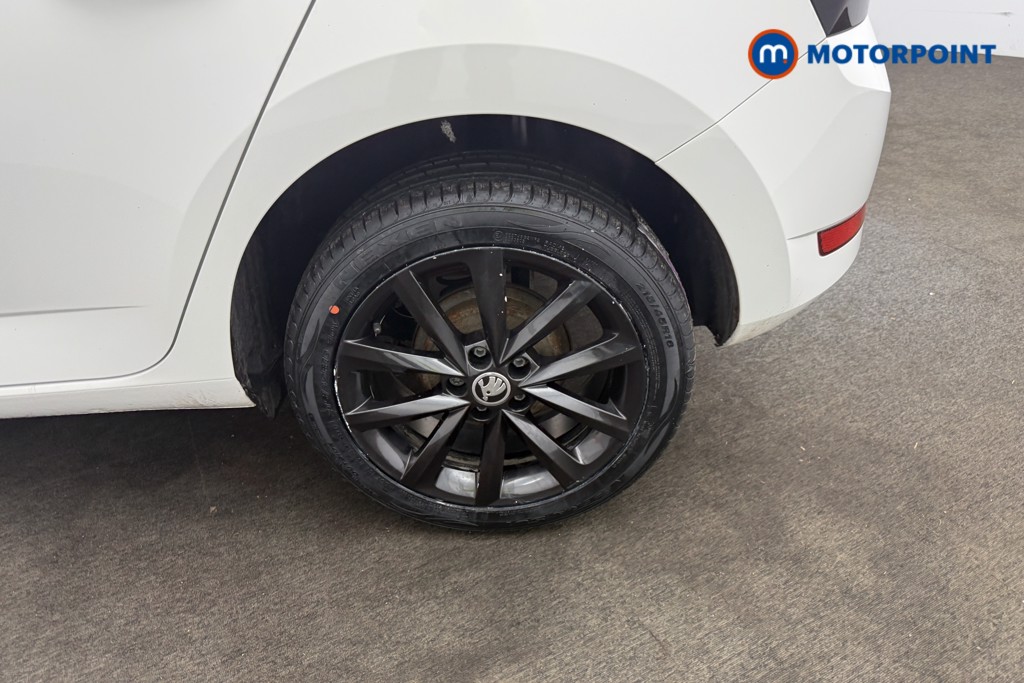 Skoda Fabia Colour Edition Manual Petrol Hatchback - Stock Number (1600910) - 33rd supplementary image