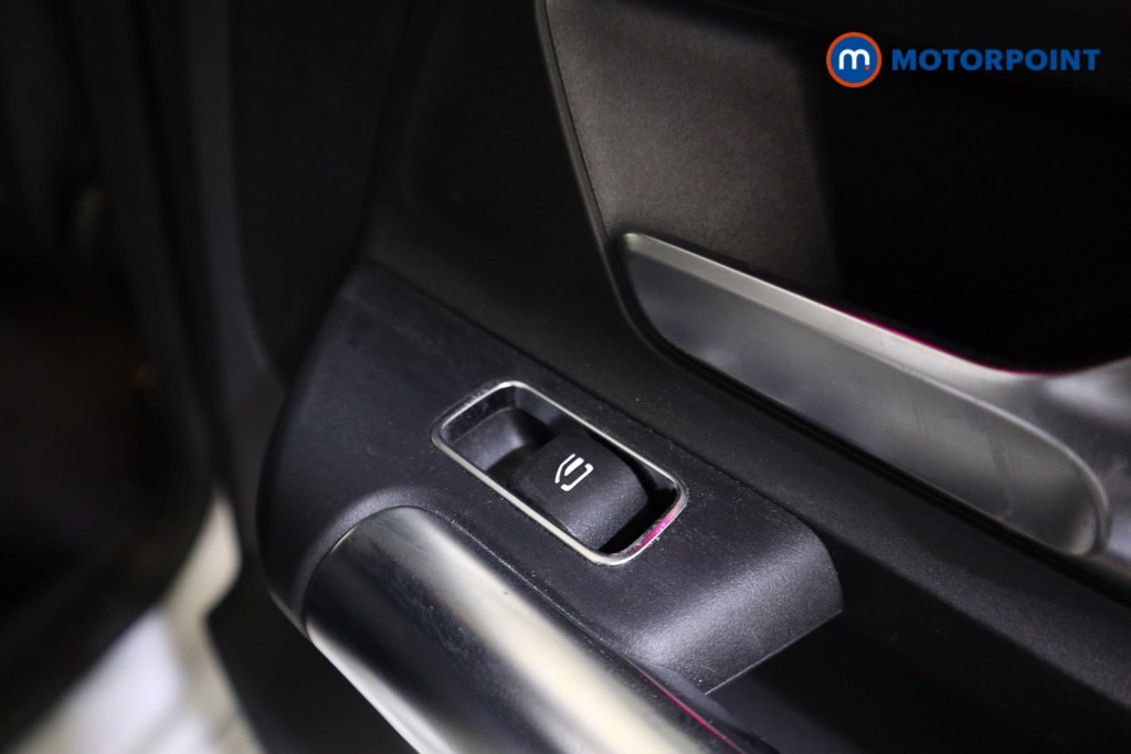 Mercedes-Benz B Class Amg Line Automatic Petrol Hatchback - Stock Number (1601131) - 19th supplementary image