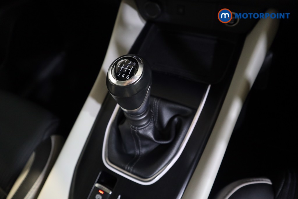 Nissan Qashqai Tekna Manual Petrol SUV - Stock Number (1601198) - 10th supplementary image