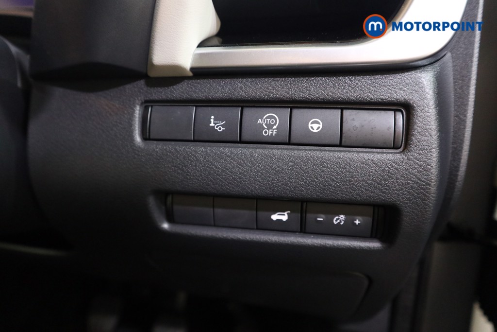 Nissan Qashqai Tekna Manual Petrol SUV - Stock Number (1601198) - 11th supplementary image