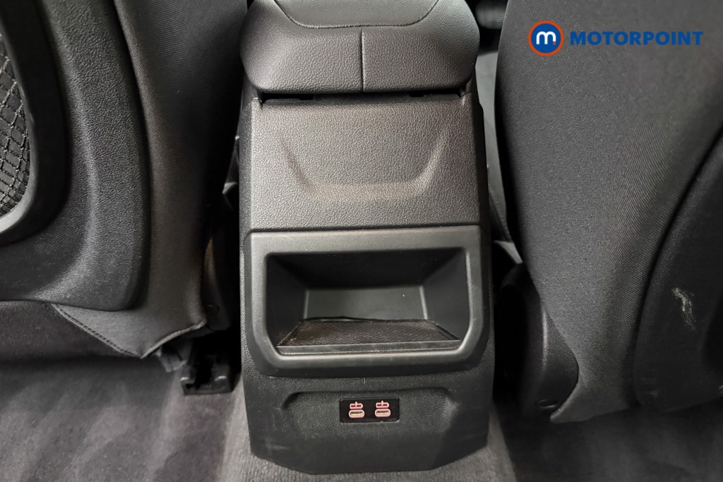 BMW 1 Series SE Automatic Petrol Hatchback - Stock Number (1601348) - 8th supplementary image