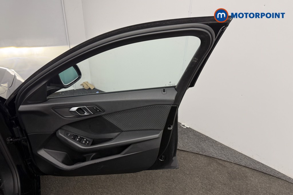 BMW 1 Series SE Automatic Petrol Hatchback - Stock Number (1601348) - 18th supplementary image