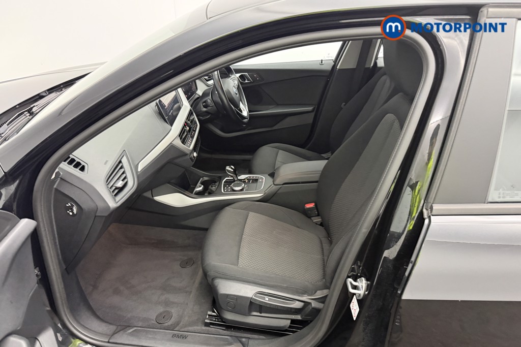 BMW 1 Series SE Automatic Petrol Hatchback - Stock Number (1601348) - 1st supplementary image