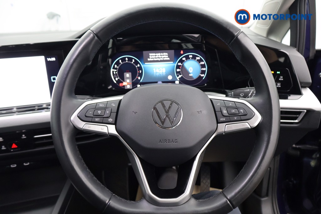 Volkswagen Golf Life Automatic Petrol Hatchback - Stock Number (1601391) - 1st supplementary image