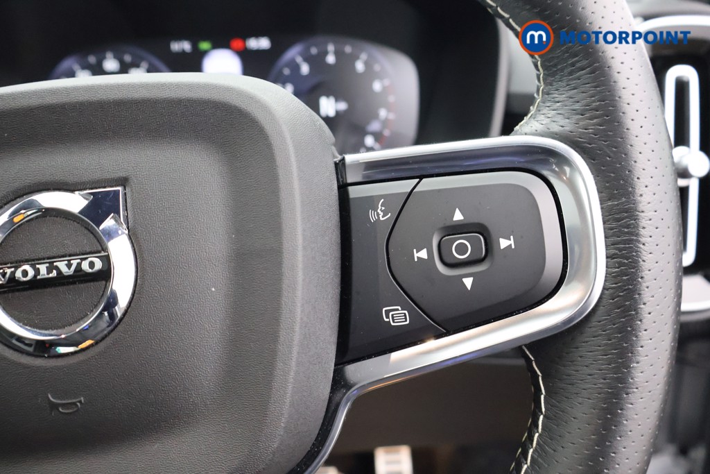 Volvo Xc40 R Design Manual Petrol SUV - Stock Number (1602110) - 3rd supplementary image