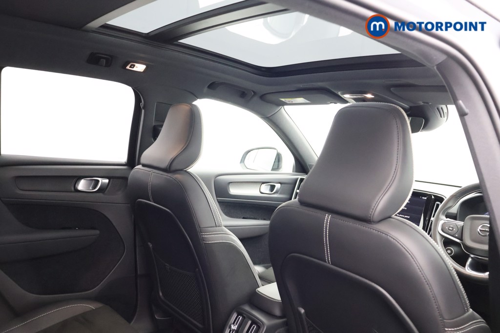 Volvo Xc40 R Design Manual Petrol SUV - Stock Number (1602110) - 17th supplementary image