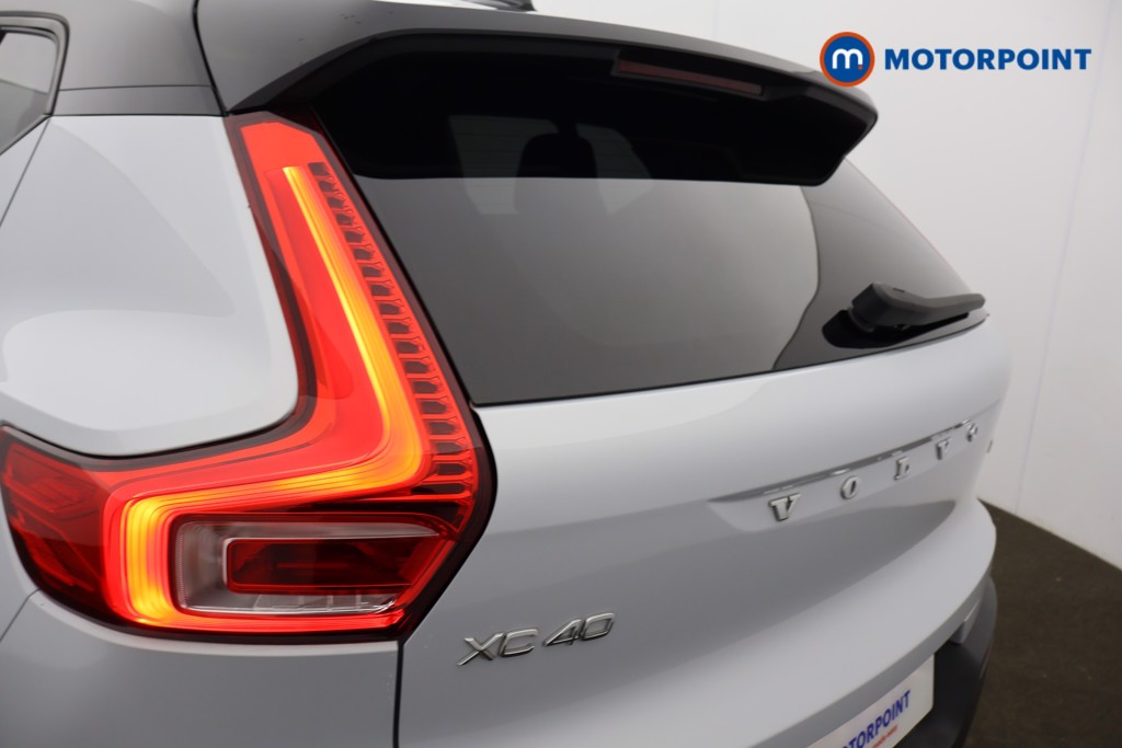 Volvo Xc40 R Design Manual Petrol SUV - Stock Number (1602110) - 22nd supplementary image