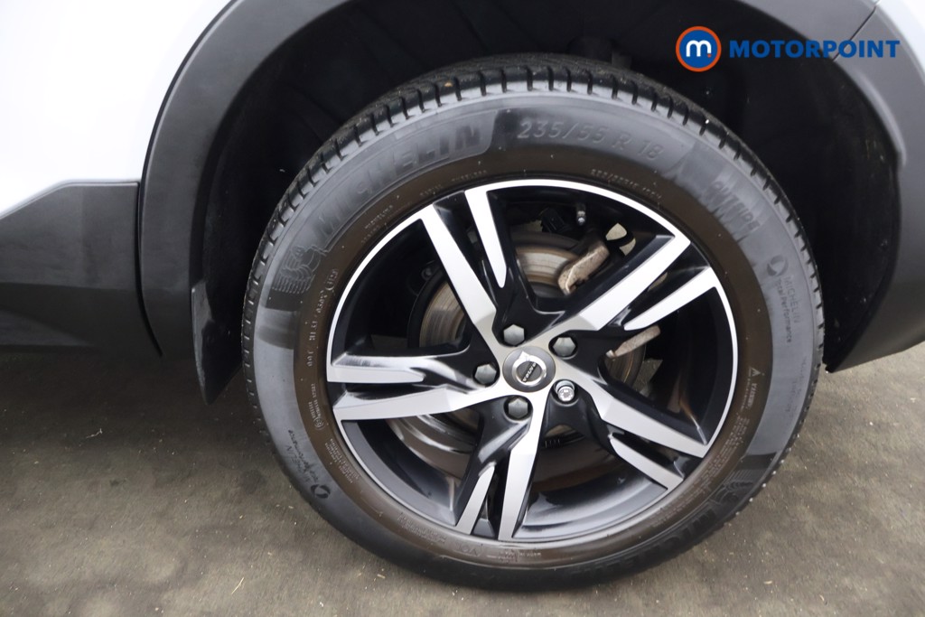 Volvo Xc40 R Design Manual Petrol SUV - Stock Number (1602110) - 31st supplementary image