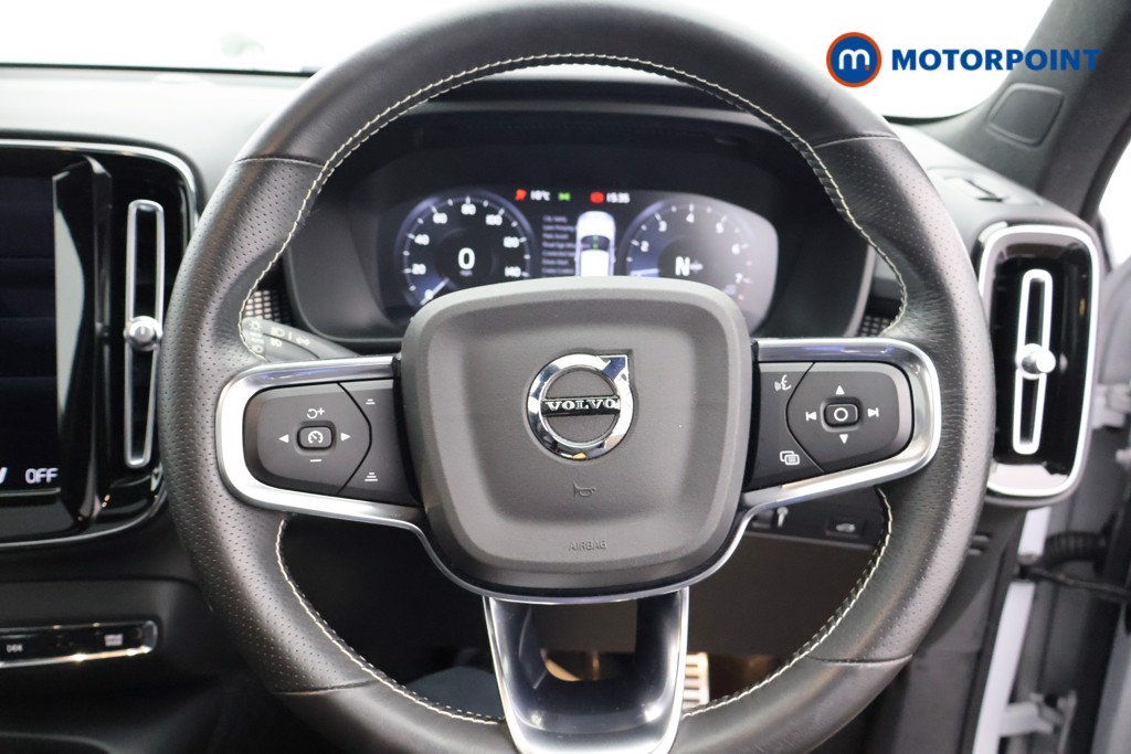 Volvo Xc40 R Design Manual Petrol SUV - Stock Number (1602110) - 1st supplementary image