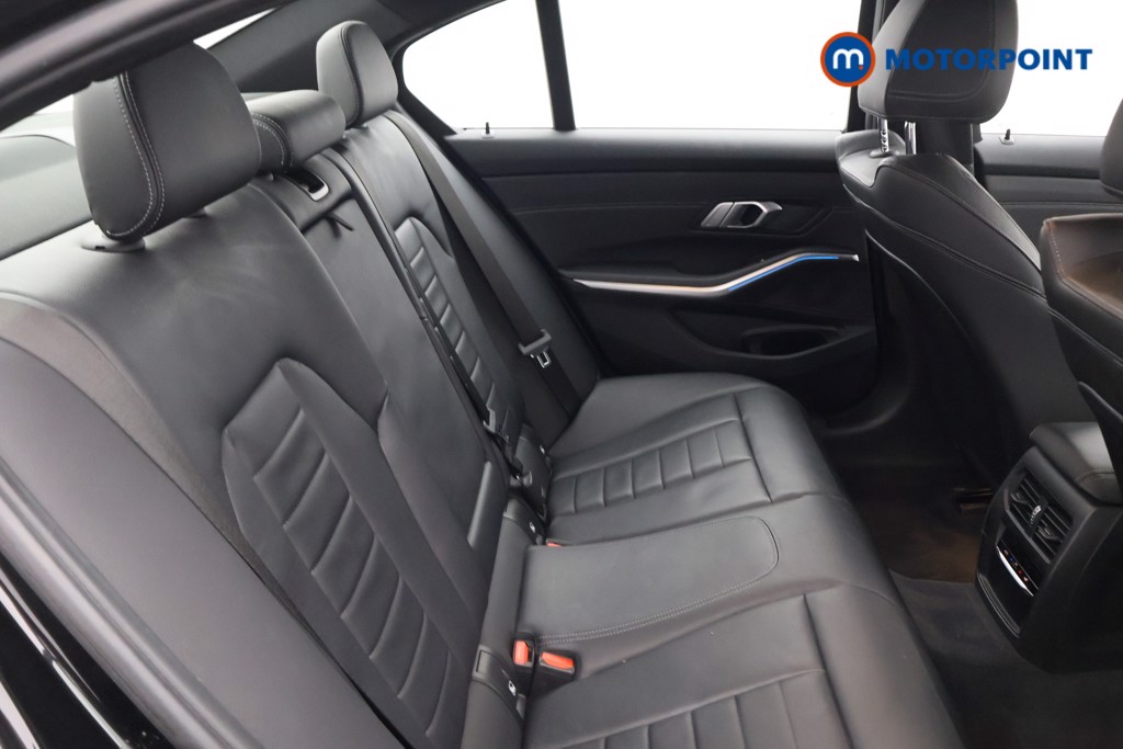 BMW 3 Series M Sport Automatic Petrol Plug-In Hybrid Saloon - Stock Number (1602155) - 16th supplementary image