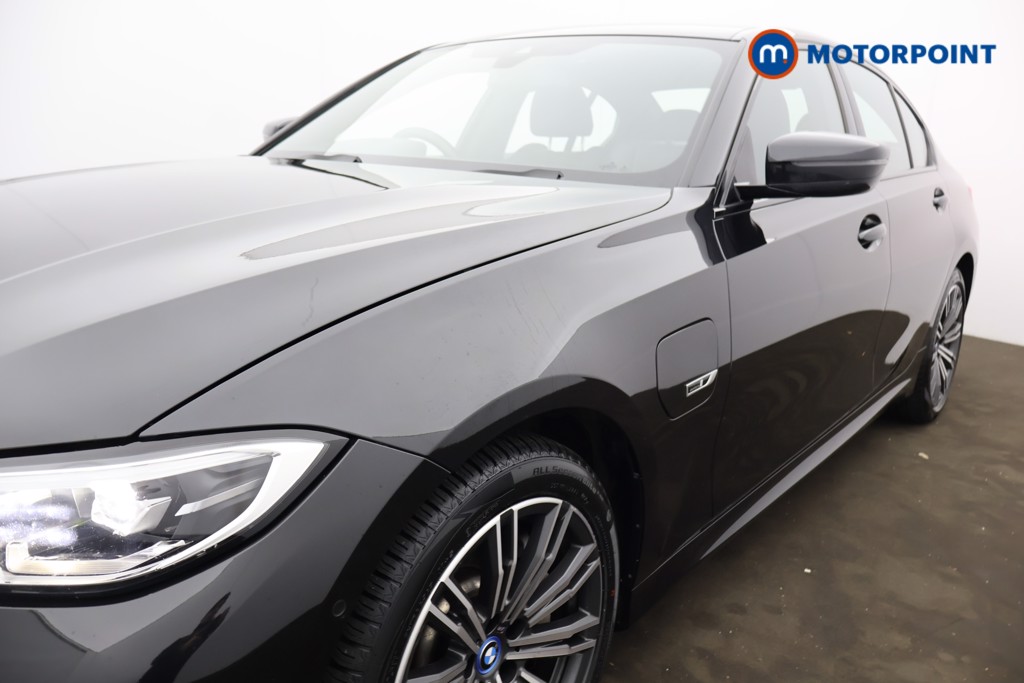 BMW 3 Series M Sport Automatic Petrol Plug-In Hybrid Saloon - Stock Number (1602155) - 28th supplementary image
