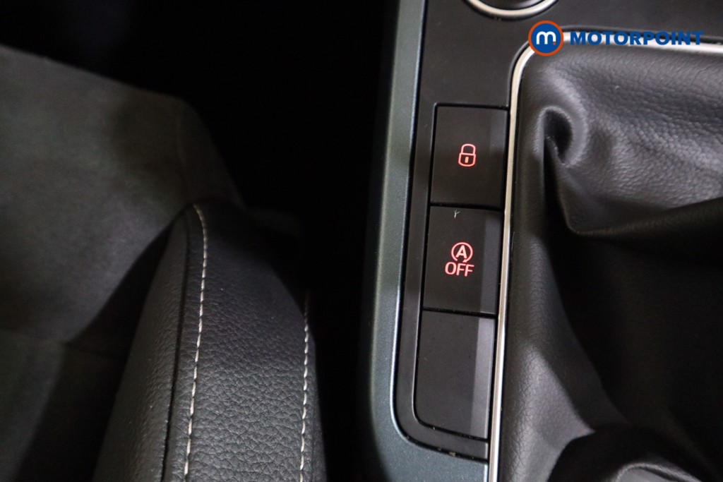 Seat Arona Xperience Lux Manual Petrol SUV - Stock Number (1602157) - 10th supplementary image