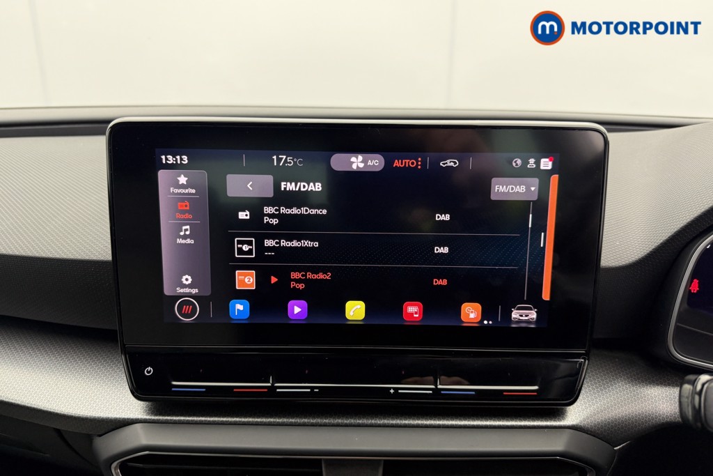 Seat Leon Se Dynamic Manual Petrol Hatchback - Stock Number (1602235) - 6th supplementary image