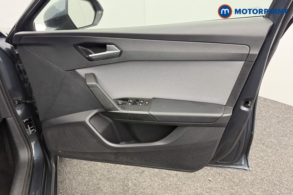 Seat Leon Se Dynamic Manual Petrol Hatchback - Stock Number (1602235) - 17th supplementary image