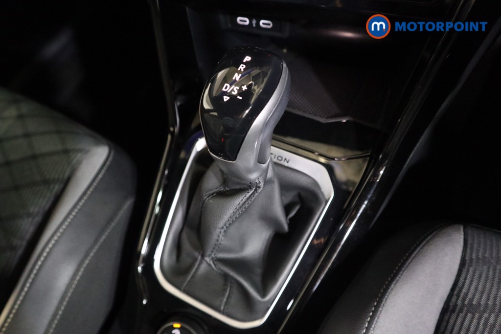 Volkswagen T-Roc R-Line Automatic Petrol SUV - Stock Number (1602552) - 10th supplementary image