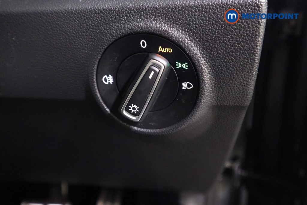 Volkswagen T-Roc R-Line Automatic Petrol SUV - Stock Number (1602552) - 12th supplementary image