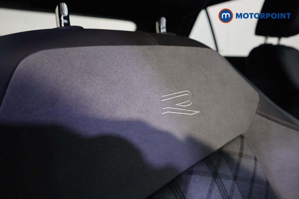 Volkswagen T-Roc R-Line Automatic Petrol SUV - Stock Number (1602552) - 17th supplementary image