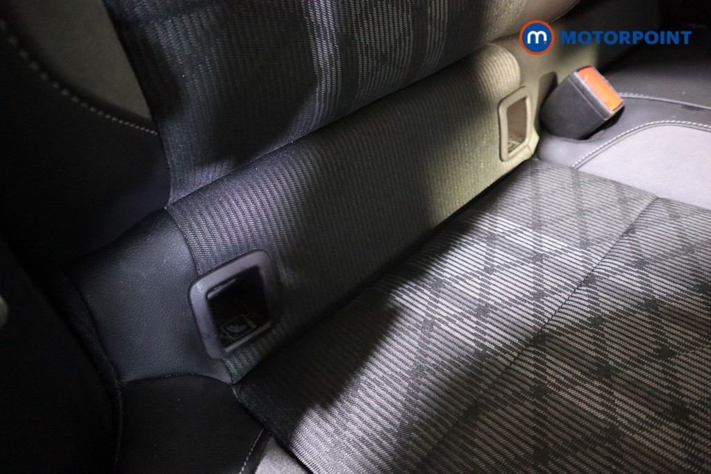 Volkswagen T-Roc R-Line Automatic Petrol SUV - Stock Number (1602552) - 19th supplementary image