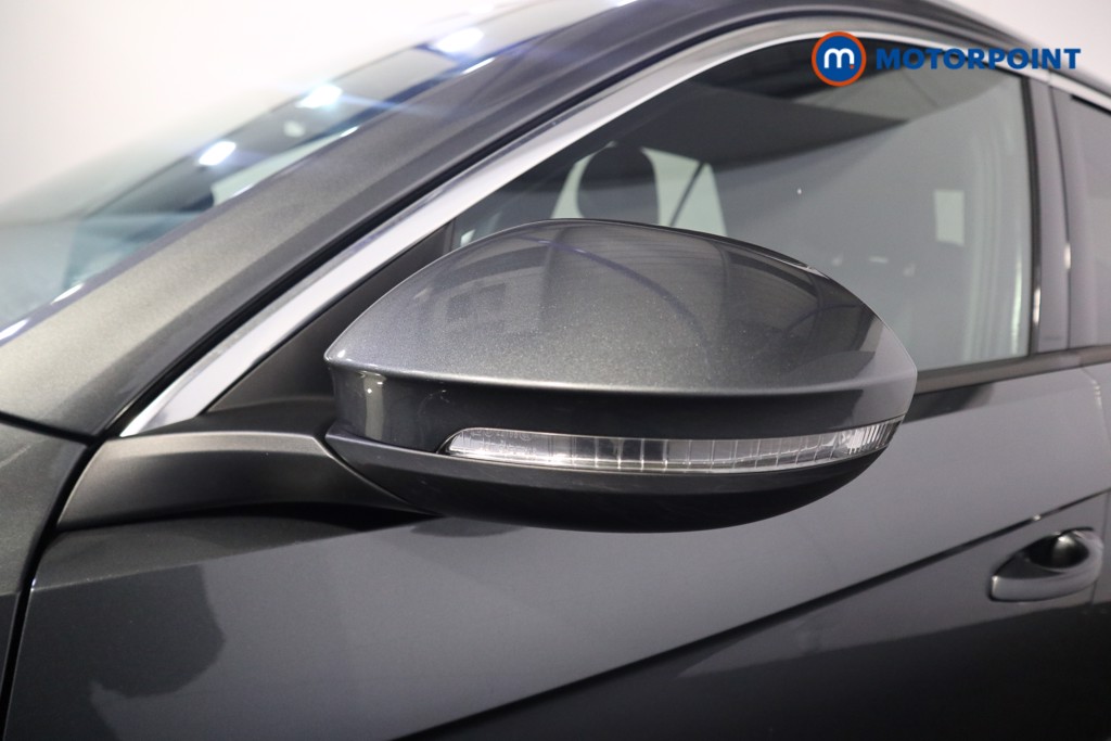 Volkswagen T-Roc R-Line Automatic Petrol SUV - Stock Number (1602552) - 34th supplementary image