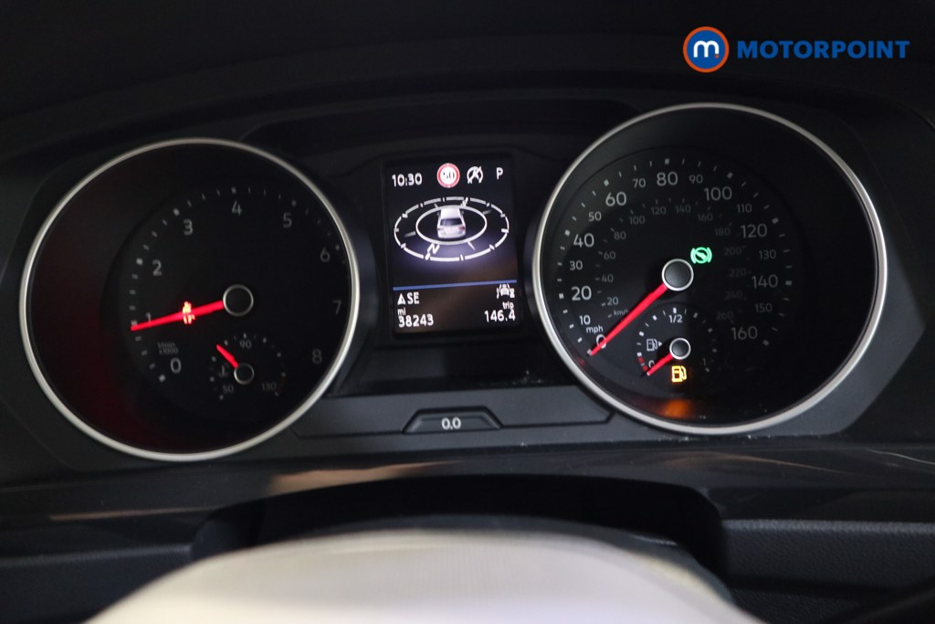 Volkswagen Tiguan Life Automatic Petrol SUV - Stock Number (1602576) - 5th supplementary image