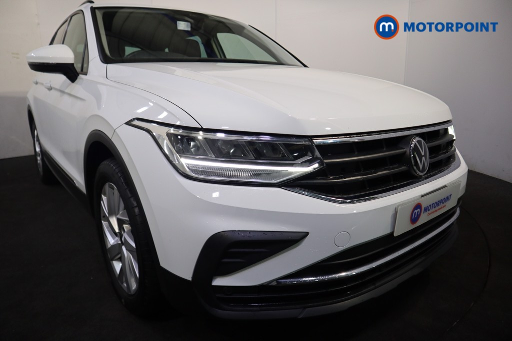 Volkswagen Tiguan Life Automatic Petrol SUV - Stock Number (1602576) - 32nd supplementary image