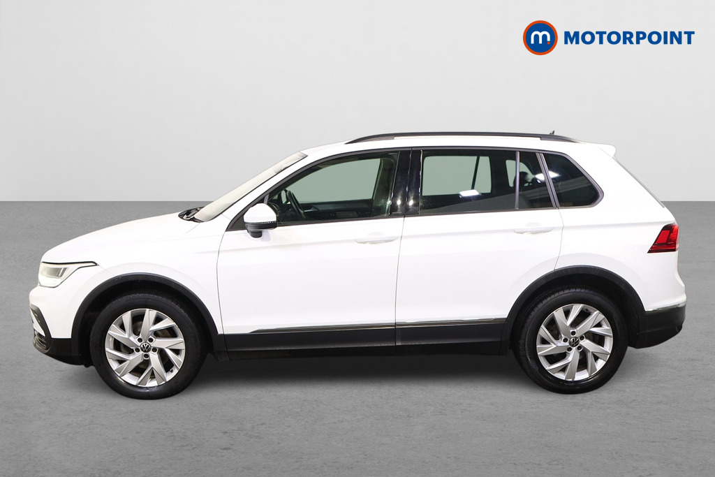 Volkswagen Tiguan Life Automatic Petrol SUV - Stock Number (1602576) - Passenger side