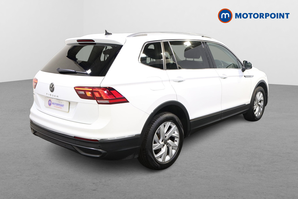 Volkswagen Tiguan Allspace Life Manual Petrol SUV - Stock Number (1602592) - Drivers side rear corner