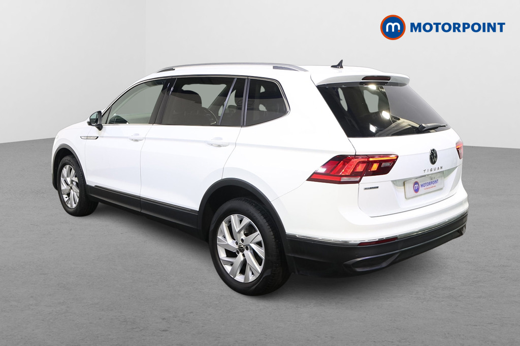 Volkswagen Tiguan Allspace Life Manual Petrol SUV - Stock Number (1602592) - Passenger side rear corner