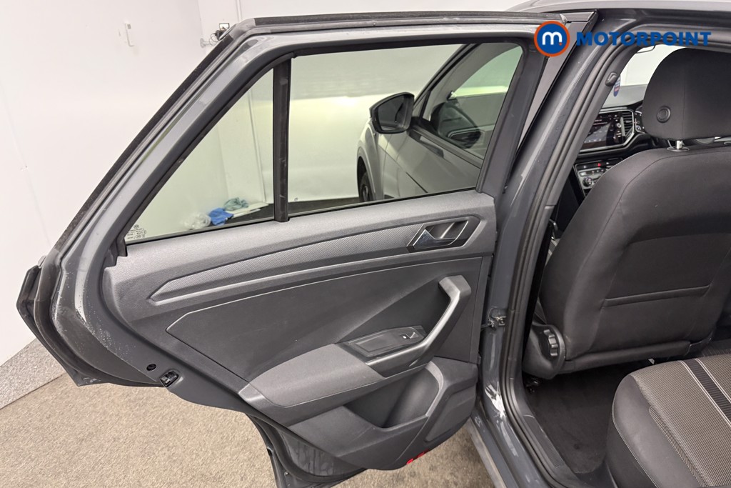 Volkswagen T-Roc Black Edition Automatic Petrol SUV - Stock Number (1602610) - 7th supplementary image