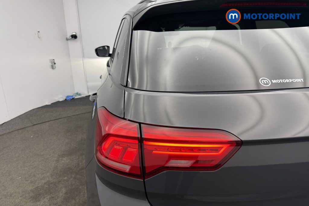 Volkswagen T-Roc Black Edition Automatic Petrol SUV - Stock Number (1602610) - 10th supplementary image