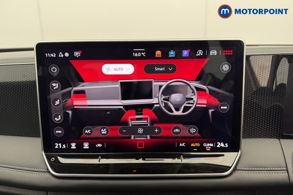 Volkswagen Tiguan Life Automatic Petrol SUV - Stock Number (1602629) - 8th supplementary image