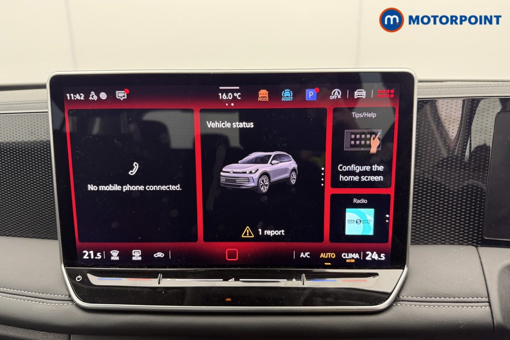 Volkswagen Tiguan Life Automatic Petrol SUV - Stock Number (1602629) - 9th supplementary image