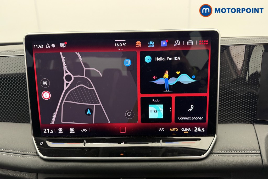 Volkswagen Tiguan Life Automatic Petrol SUV - Stock Number (1602629) - 10th supplementary image