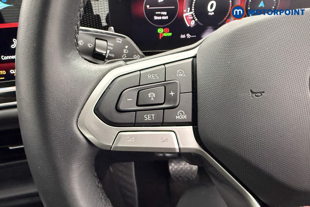 Volkswagen Tiguan Life Automatic Petrol SUV - Stock Number (1602629) - 12th supplementary image