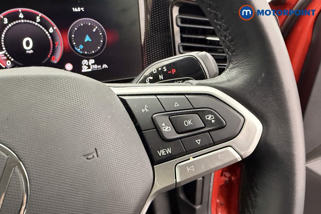 Volkswagen Tiguan Life Automatic Petrol SUV - Stock Number (1602629) - 13th supplementary image