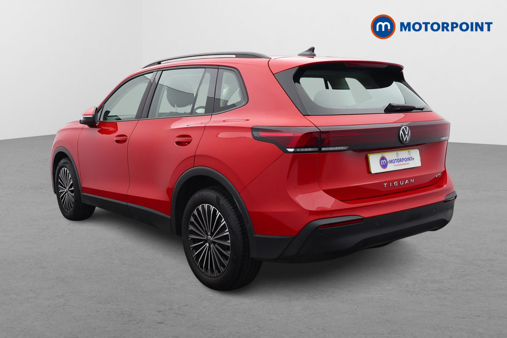 Volkswagen Tiguan Life Automatic Petrol SUV - Stock Number (1602629) - Passenger side rear corner