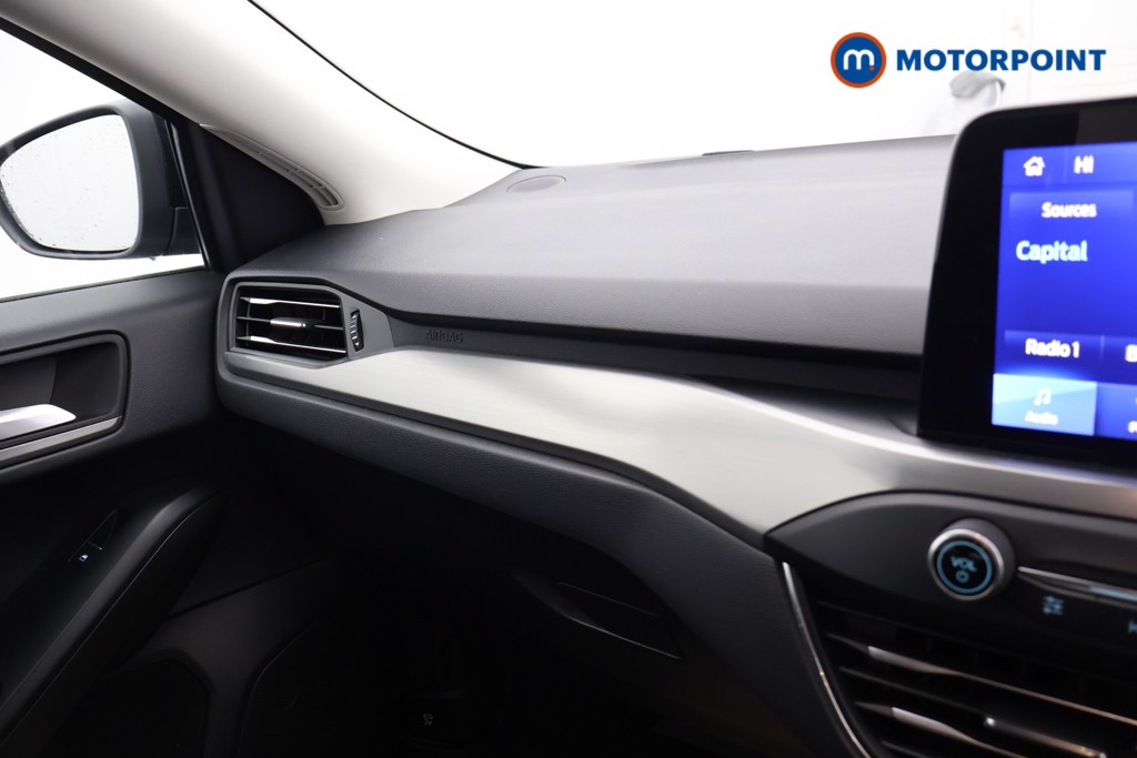 Ford Focus Titanium X Edition Manual Petrol Hatchback - Stock Number (1602746) - 9th supplementary image